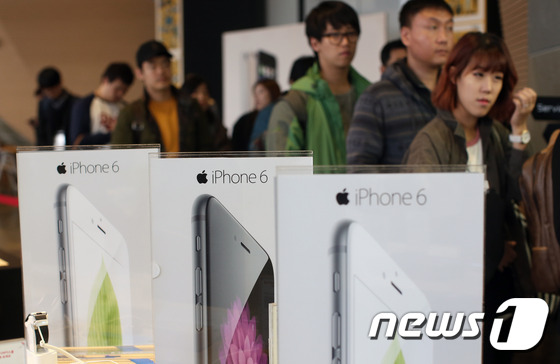 iPhone6“襲”韓 運營商攜手“果粉”熱情迎接（組圖）